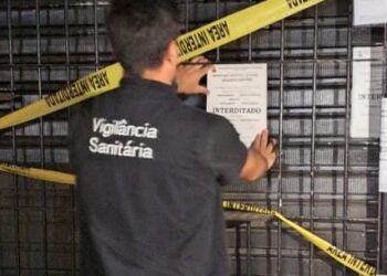 Polícia Civil deflagra operação contra venda de bebidas falsificadas com apoio da Vigilância Sanitária em Caraguatatuba