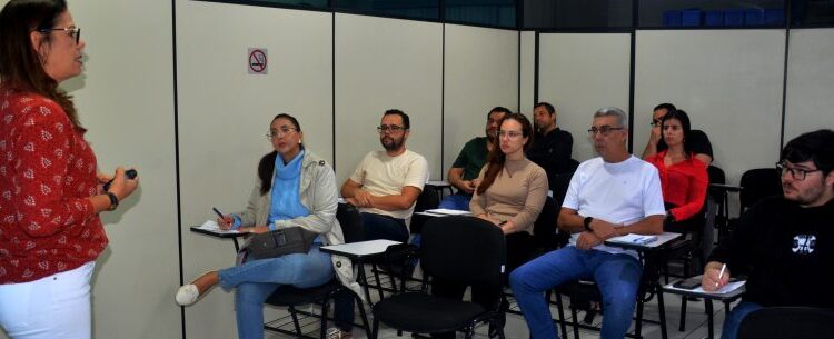 Escola de Governo conclui curso de formação para Agentes de Contratação em Caraguatatuba