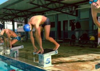 Paratleta da natação de Caraguatatuba bate recorde no Campeonato Brasileiro de Jovens Sub-16