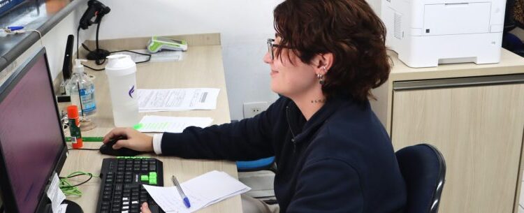 Mais 40 aprovados das seleções de 2025 são convocados para estagiar nas secretarias municipais de Caraguatatuba