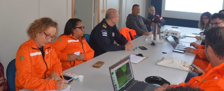 Reunião do Programa APELL define melhorias no site e planejamento de simulado de emergência em Caraguatatuba