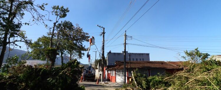 Defesa Civil faz alerta de ventos fortes sexta-feira e sábado