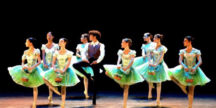 Escola de Bailados de Caraguatatuba apresenta Gala ‘Entre Amigos’ neste sábado
