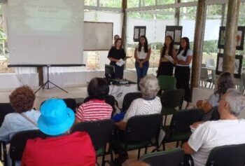 Comunidade participa de ação “Horta e Saúde” no Parque Juqueriquerê