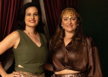 *Patrícia Marques Awad e Soraia Kalil lançam best-seller coletivo ‘Universo Feminino: O Despertar’ nesta quinta-feira (27) em Curitiba*