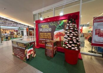 Serramar Shopping convida clientes para participar da Árvore Solidária de Natal