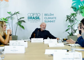 Às vésperas da COP30 em Belém, Lula apresenta à imprensa estrangeira medidas de segurança pública e combate ao crime