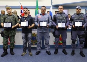 Cinco profissionais das forças de segurança são homenageados com Título de “Policial do Ano”