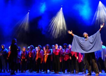 Teatro Mario Covas comemora 21 anos com homenagem e atrações culturais