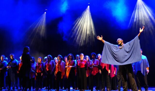 Teatro Mario Covas comemora 21 anos com homenagem e atrações culturais
