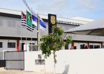 Reinauguração da Delegacia de Defesa da Mulher amplia atendimento especializado às mulheres em Caraguatatuba