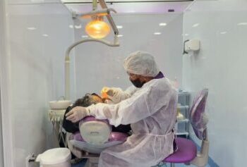 Caraguatatuba soma mais de 160 atendimentos da Carreta Odontológica e segue com serviço até 30 de janeiro