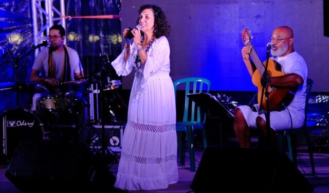 Filme de Luiz Melodia e show musical de Esdras Trio marcam Cine Verão nesta quinta