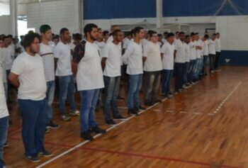 Jovens de Caraguatatuba nascidos em 2008 devem se alistar nas Forças Armadas até 30 de junho