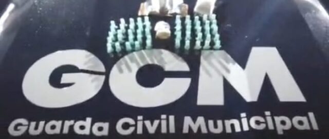 Guarda Civil Municipal de Caraguatatuba prende homem por tráfico de drogas no Massaguaçu