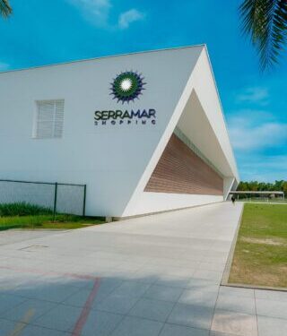 Praticidade, variedade de produtos e economia marcam a Volta às Aulas no Serramar Shopping