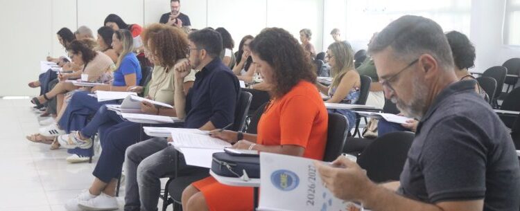 Conselho Municipal de Educação de Caraguatatuba empossa novos membros e define Mesa Diretora para o biênio 2026–2027