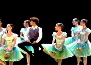 Teatro Mario Covas recebe show de comédia e espetáculo de dança na próxima semana