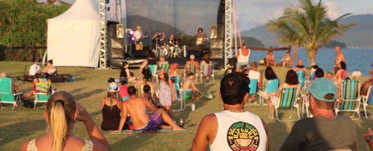 Projeto Verão em Caraguatatuba chega ao fim com aproximadamente 70 atrações culturais promovidas