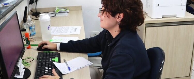 Prefeitura de Caraguatatuba convoca mais 65 estudantes de dois processos seletivos de estágio
