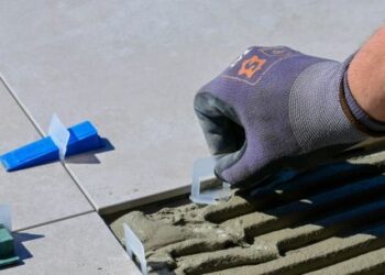 Inscrições abertas para curso gratuito de Técnicas para Assentamento de Revestimento Cerâmicos em Caraguatatuba