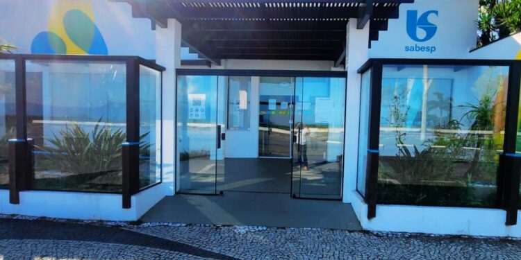 Sabesp prorroga campanha de negociação para clientes com contas em atraso
