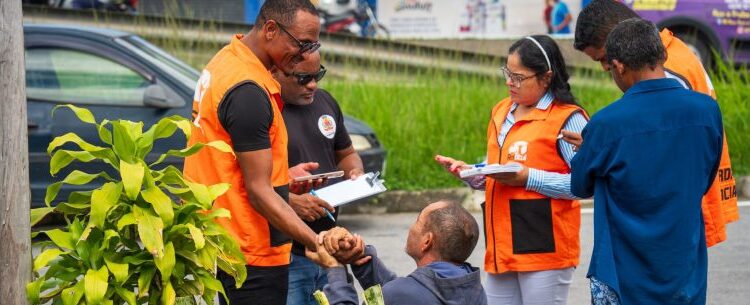 Novas abordagens do Programa Ruas da Esperança movimentam pontos estratégicos em Caraguatatuba