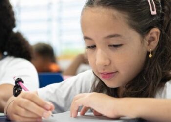 Caraguatatuba realiza formação regional do programa Alfabetiza Juntos SP