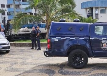 Prefeitura realiza desocupação irregular em área de preservação na Martim de Sá