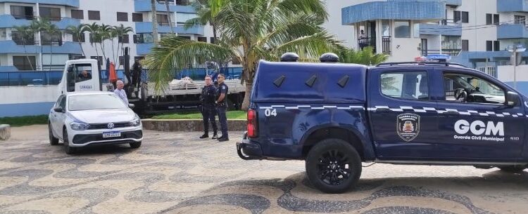 Prefeitura realiza desocupação irregular em área de preservação na Martim de Sá