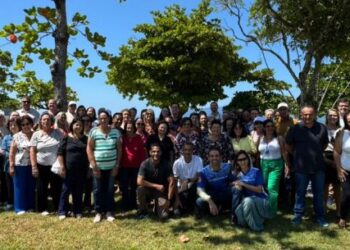 Programa “Interior na Praia com a Melhor Idade” recebe grupo de idosos referenciados de Cunha