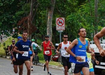 Caraguatatuba terá fim de semana esportivo com futevôlei, corrida, jiu-jitsu e futebol