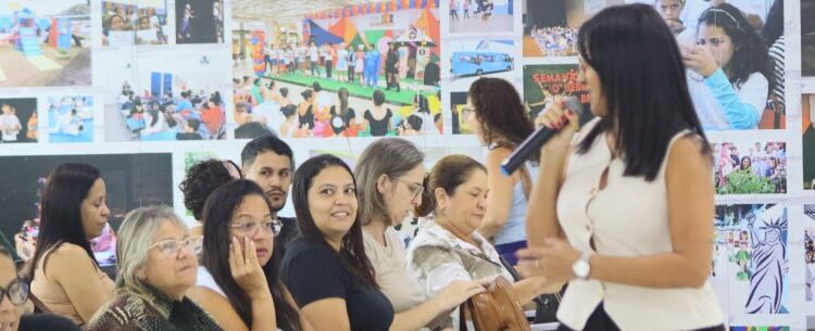 Caraguatatuba aprimora diretrizes do Programa de Formação de Professores Alfabetizadores