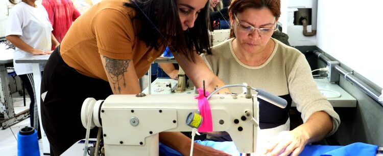 Fundo Social abre inscrições para workshop de Costura Criativa em Caraguatatuba