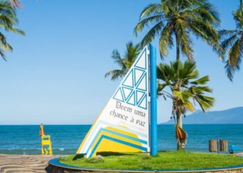 Caraguatatuba recebe famtour internacional e reforça estratégia de promoção turística no Litoral Norte