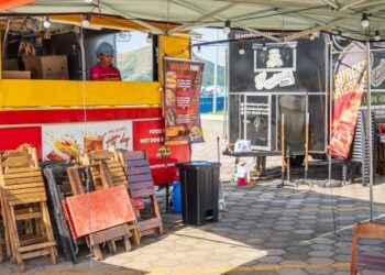 Prefeitura de Caraguatatuba abre chamamento para food trucks no Complexo Turístico do Camaroeiro