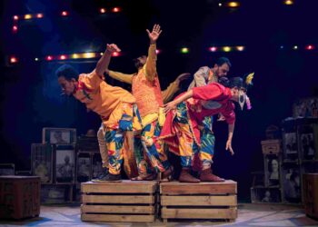 Grupo Pombas Urbanas apresenta espetáculo teatral “Florilégio” em cidades do Litoral Norte