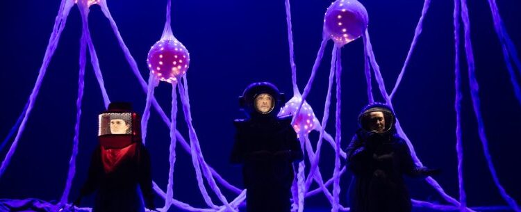 Espetáculo “Prisma – Eu Sou Assim” é destaque no Teatro Mario Covas