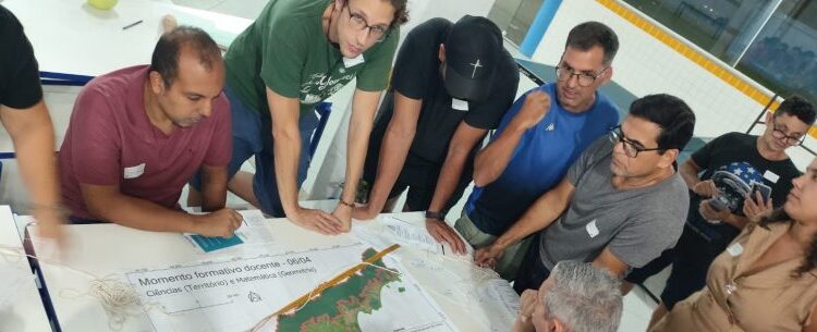 Caraguatatuba promove formação para professores com foco em práticas pedagógicas e educação inclusiva