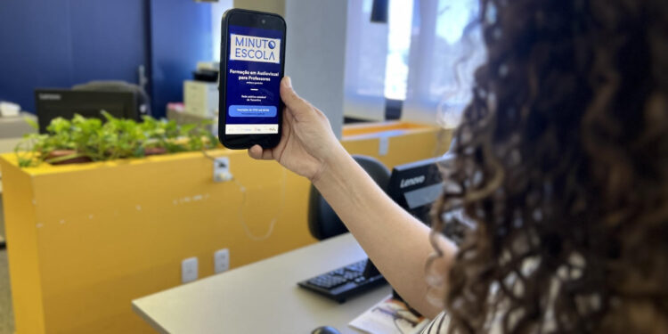 Inscrições PRORROGADAS: Até 04/05, professores da redes estadual e municipais de educação de São Paulo podem se inscrever no Minuto Escola!