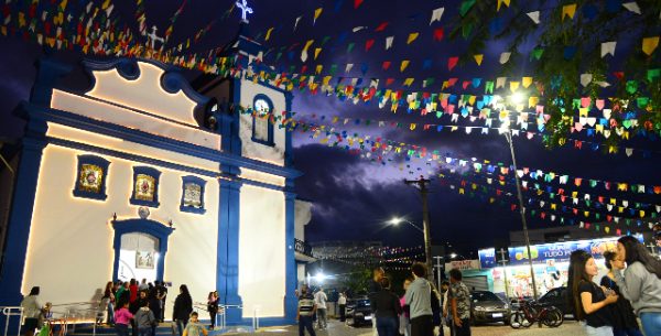Festa do Padroeiro movimenta turismo cultural e programação tradicional em Caraguatatuba