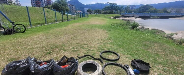 Ações de limpeza retiram mais de 1,1 tonelada de resíduos em Caraguatatuba em abril
