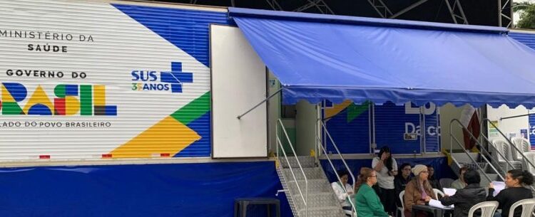 Caraguatatuba recebe unidade móvel do Ministério da Saúde para atendimento à mulher
