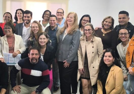 Caraguatatuba participa de encontro regional sobre novos Planos Decenais de Educação