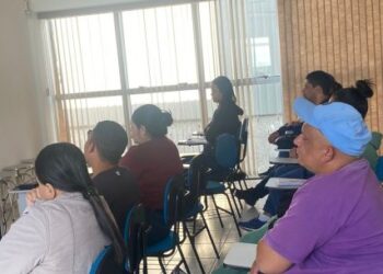 Capacitação reforça segurança alimentar e qualifica manipuladores de alimentos em Caraguatatuba