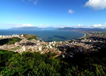 Prefeitura de Caraguatatuba abre consulta pública para revisão do Plano Municipal de Gestão Integrada de Resíduos Sólidos