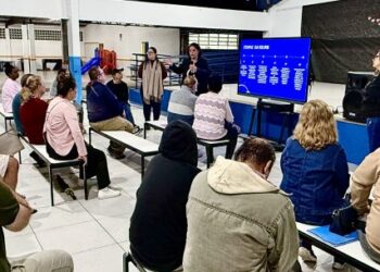 Caraguatatuba realiza reunião para regularização fundiária com moradores dos Núcleos Higino Martins e Jardim Progresso