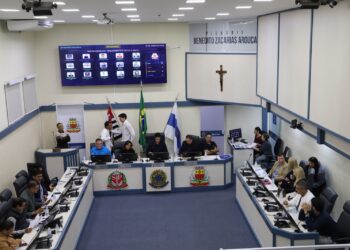 Câmara aprova projetos e encaminha 20 requerimentos durante 20ª sessão ordinária   