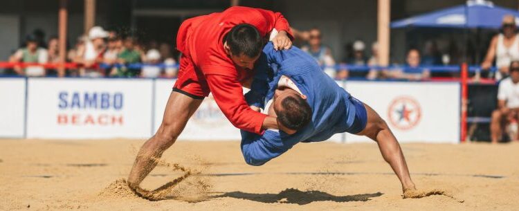 Caraguatatuba recebe Mundial de Sambo de Praia e evidencia esporte de combate inédito no país