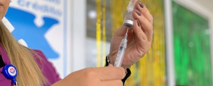 Caraguatatuba reforça ações extramuros de vacinação contra a Influenza até o fim de julho